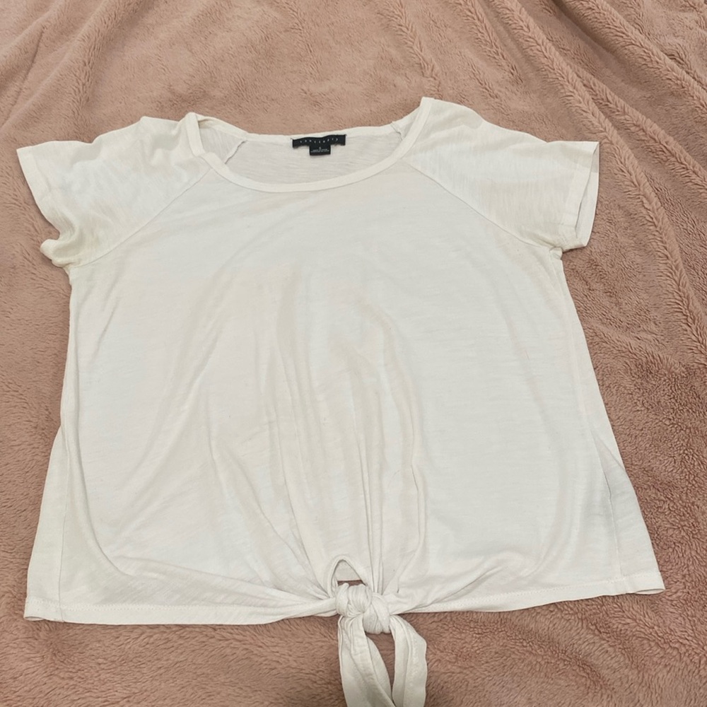 Sanctuary white tee, tie bottom, small (fits like medium)